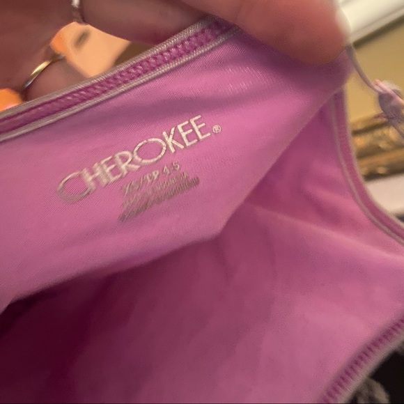 Cherokee | XS (4/5) - Picture 3 of 3